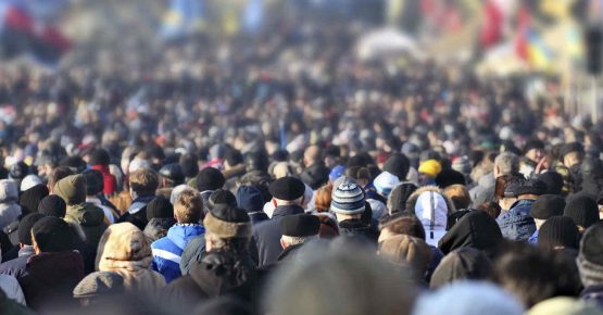 mucha-gente-calle Email Marketing Automatiza Y Conquista A Tus Suscriptores