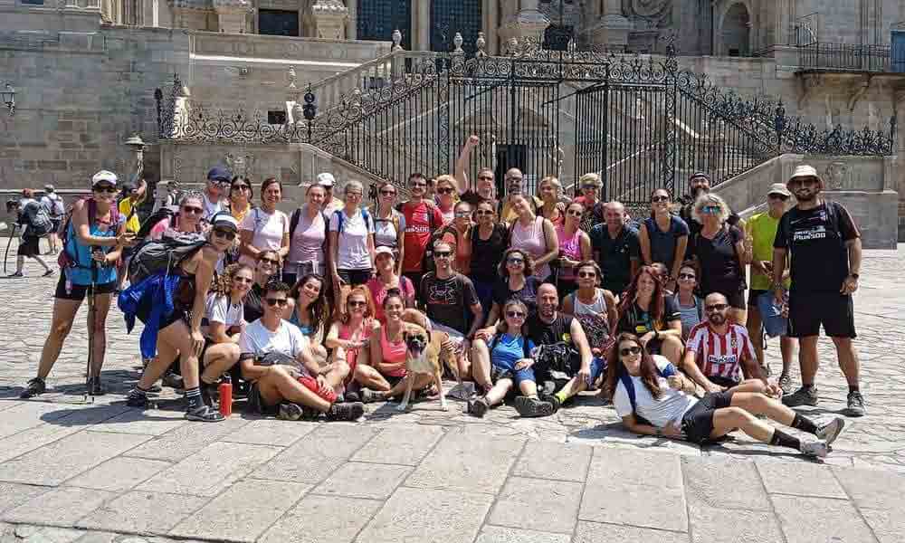 Descubre el Camino de Santiago con Viajeros Canallas: La Aventura de tu Vida Está Esperándote