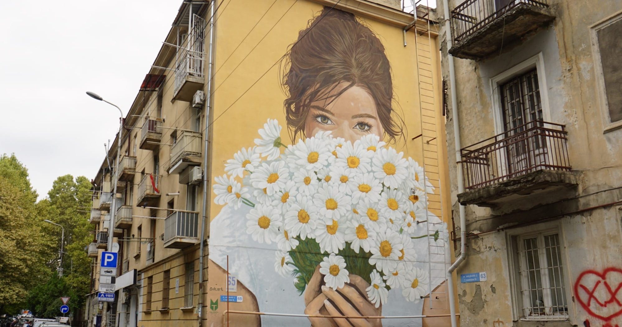 Tbilisi Mural Fest’s dynamic murals brighten the sides of buildings throughout the city, CostaCx