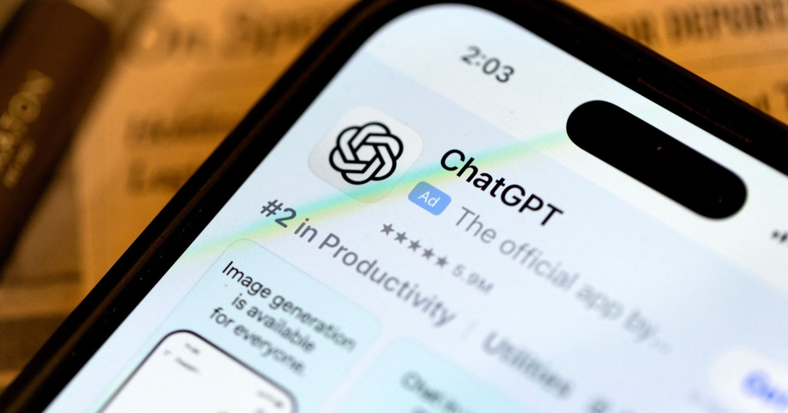 Artificial intelligence doesn't respond the same to girls and boys, CostaCx