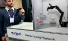 Eurecat presenta un robot con «inteligencia artificial física» que aprende observando a las personas, CostaCx
