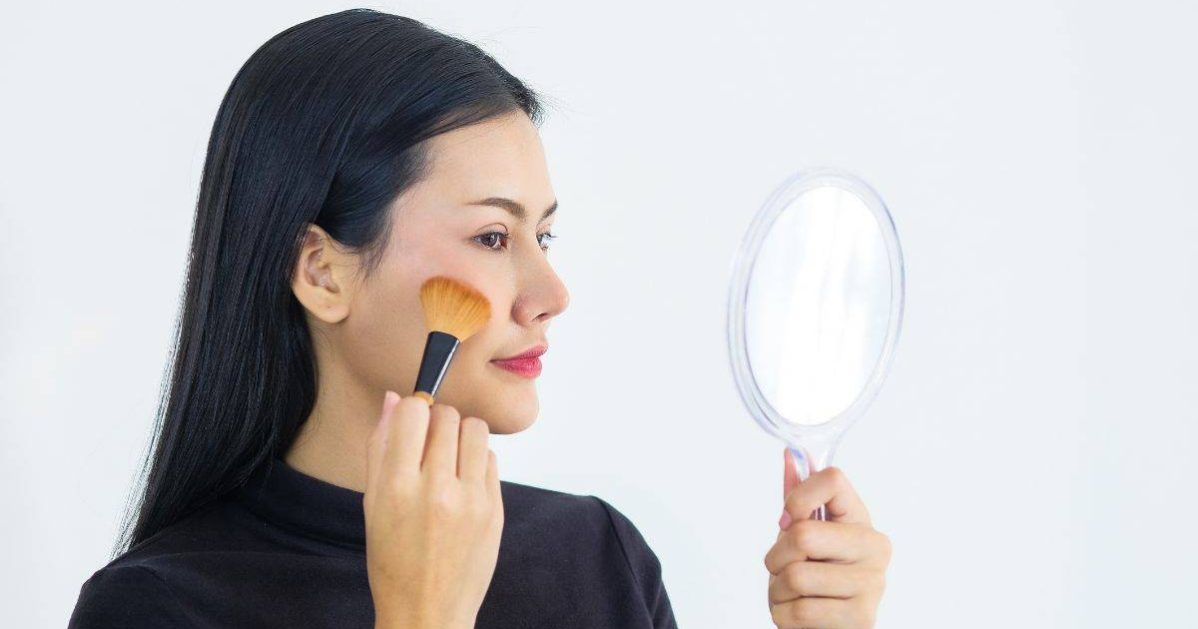 El futuro del maquillaje: IA y proyección dinámica, CostaCx