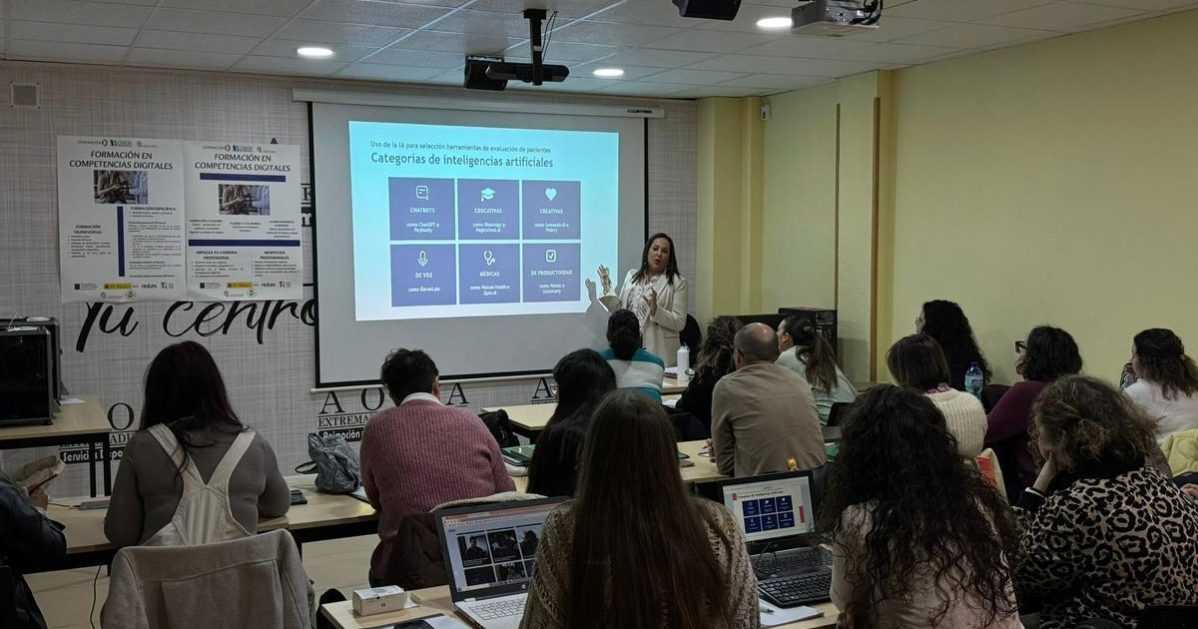 Occupational therapists train in artificial intelligence, telerehabilitation and 3D printing in Cáceres, CostaCx